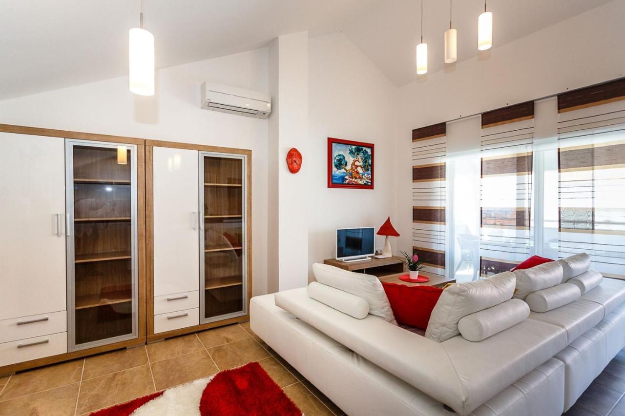 Apartment Adria 3 Malinska Kültér fotó