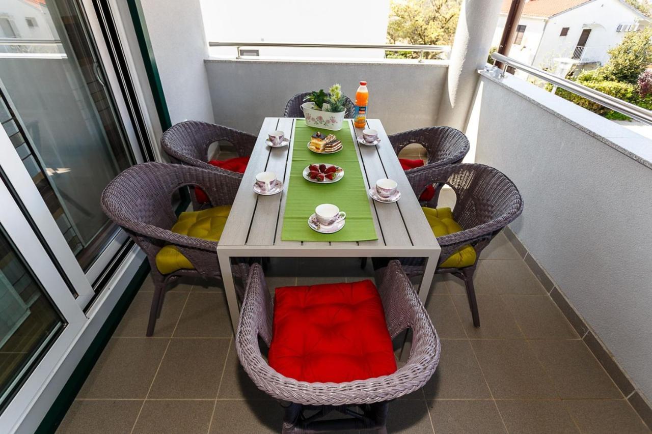 Apartment Adria 3 Malinska Kültér fotó